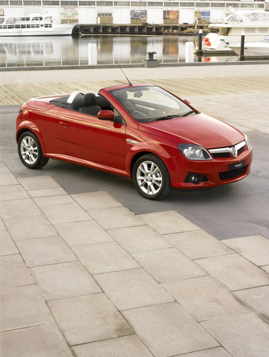  Holden Tigra 2005 года  (фото 47 из 62)